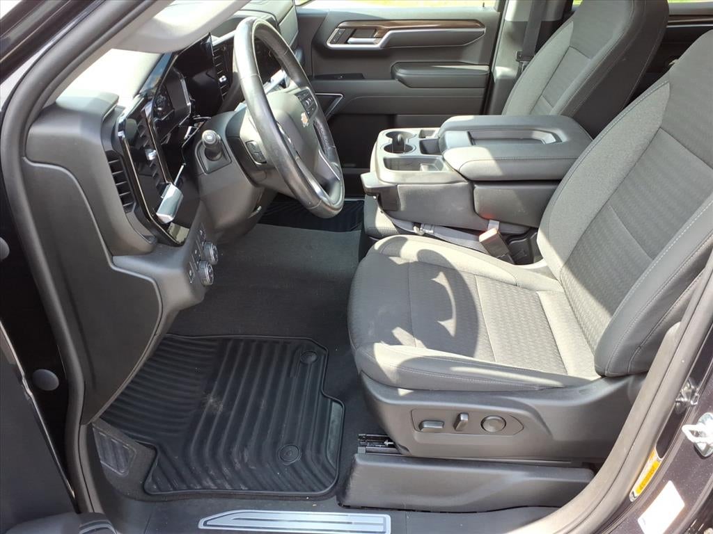 2022 Chevrolet Silverado 1500 4WD Crew Cab Standard Bed LT