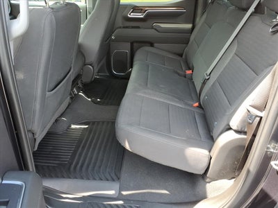 2022 Chevrolet Silverado 1500 4WD Crew Cab Standard Bed LT