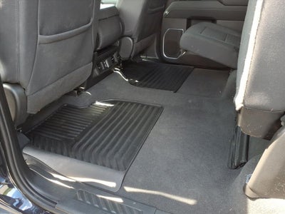 2022 Chevrolet Silverado 1500 4WD Crew Cab Standard Bed LT