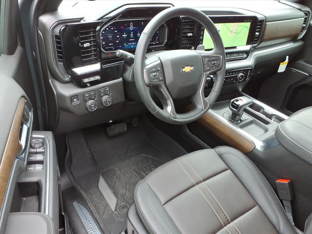 2026 Chevrolet Silverado 1500 4WD Crew Cab Short Bed High Country