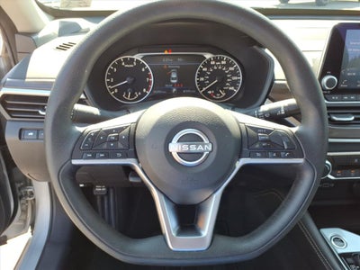 2023 Nissan Altima SV FWD