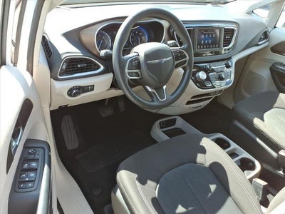 2021 Chrysler Voyager L
