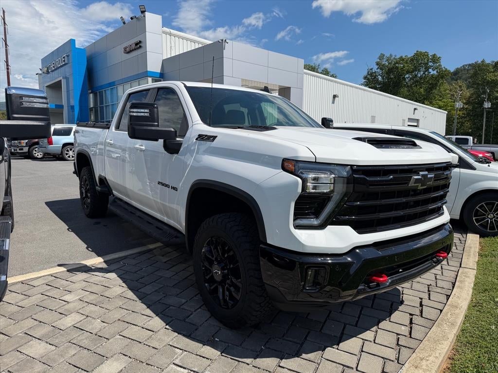 2025 Chevrolet Silverado 2500HD 4WD Crew Cab Standard Bed LT