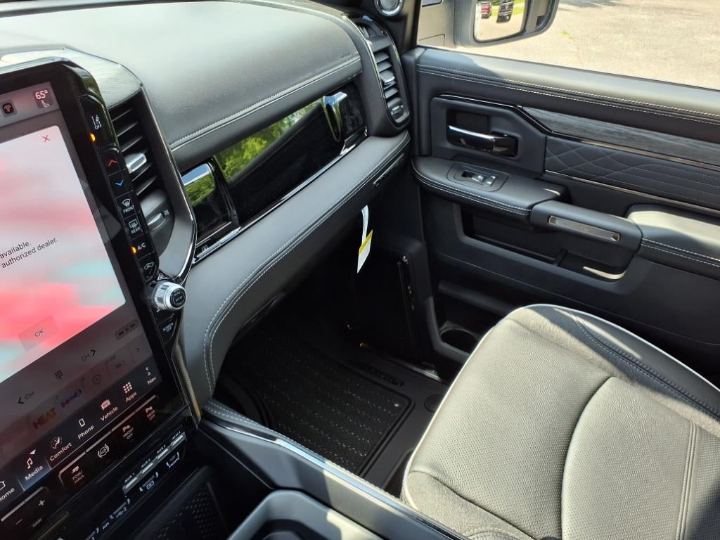 2025 RAM 2500 Limited Crew Cab 4x4 6'4' Box