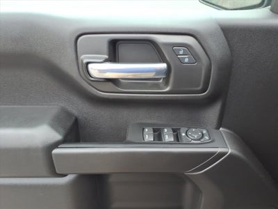 2022 Chevrolet Silverado 1500 4WD Crew Cab Short Bed Custom