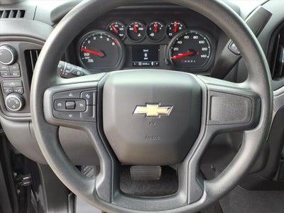 2022 Chevrolet Silverado 1500 4WD Crew Cab Short Bed Custom
