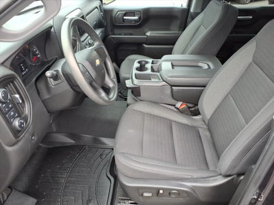 2022 Chevrolet Silverado 1500 4WD Crew Cab Short Bed Custom
