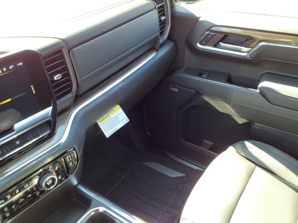 2024 Chevrolet Silverado 1500 4WD Crew Cab Short Bed RST