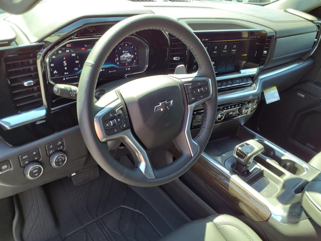 2024 Chevrolet Silverado 1500 4WD Crew Cab Short Bed RST