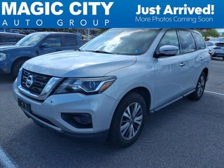2018 Nissan Pathfinder S